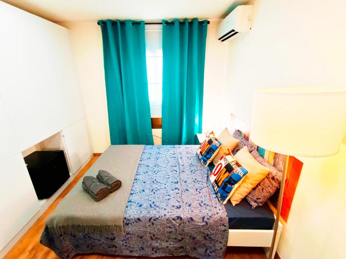 Next To Paseo De Gracia Rooms Barcelona Luaran gambar